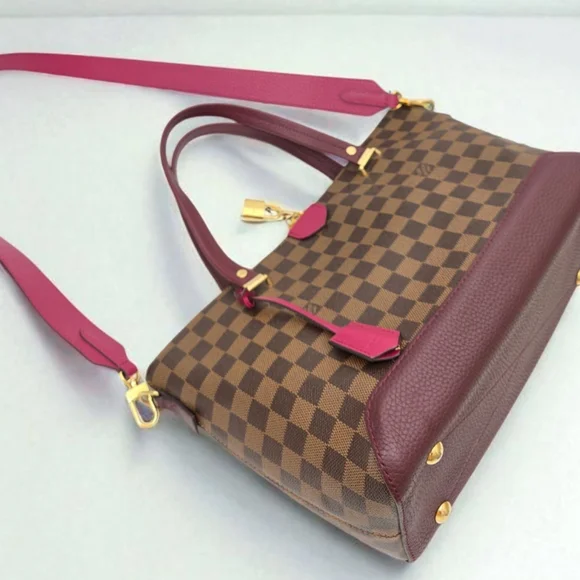 ✨️Excellent condition Louis Vuitton Hyde Park Damier Ebene Bag - Picture 5 of 15